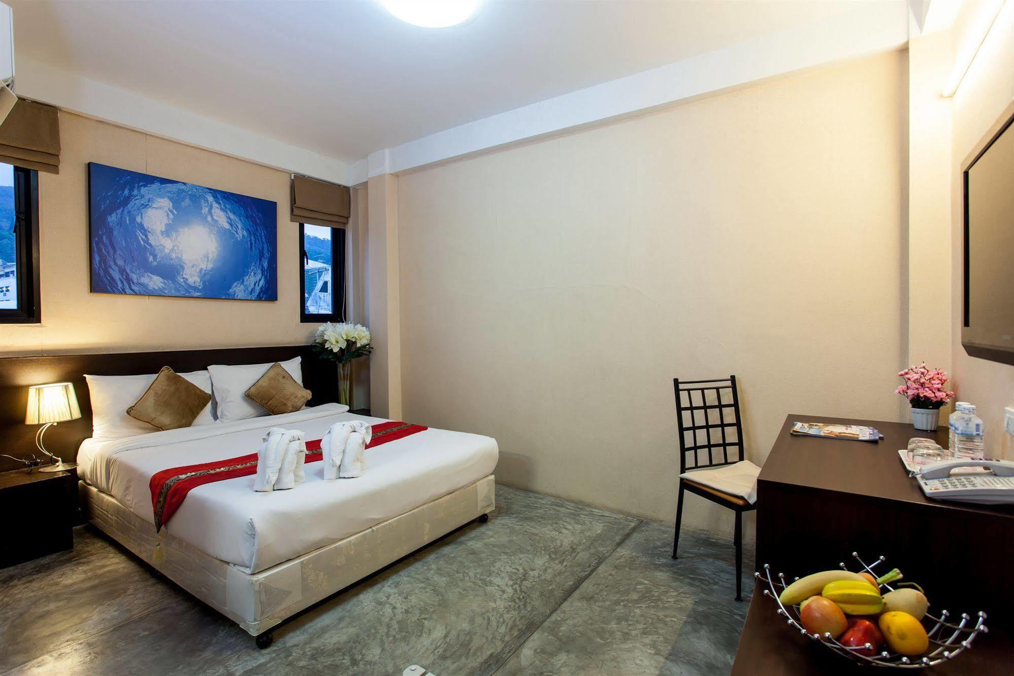 Hotel @ White Patong Zewnętrze zdjęcie
