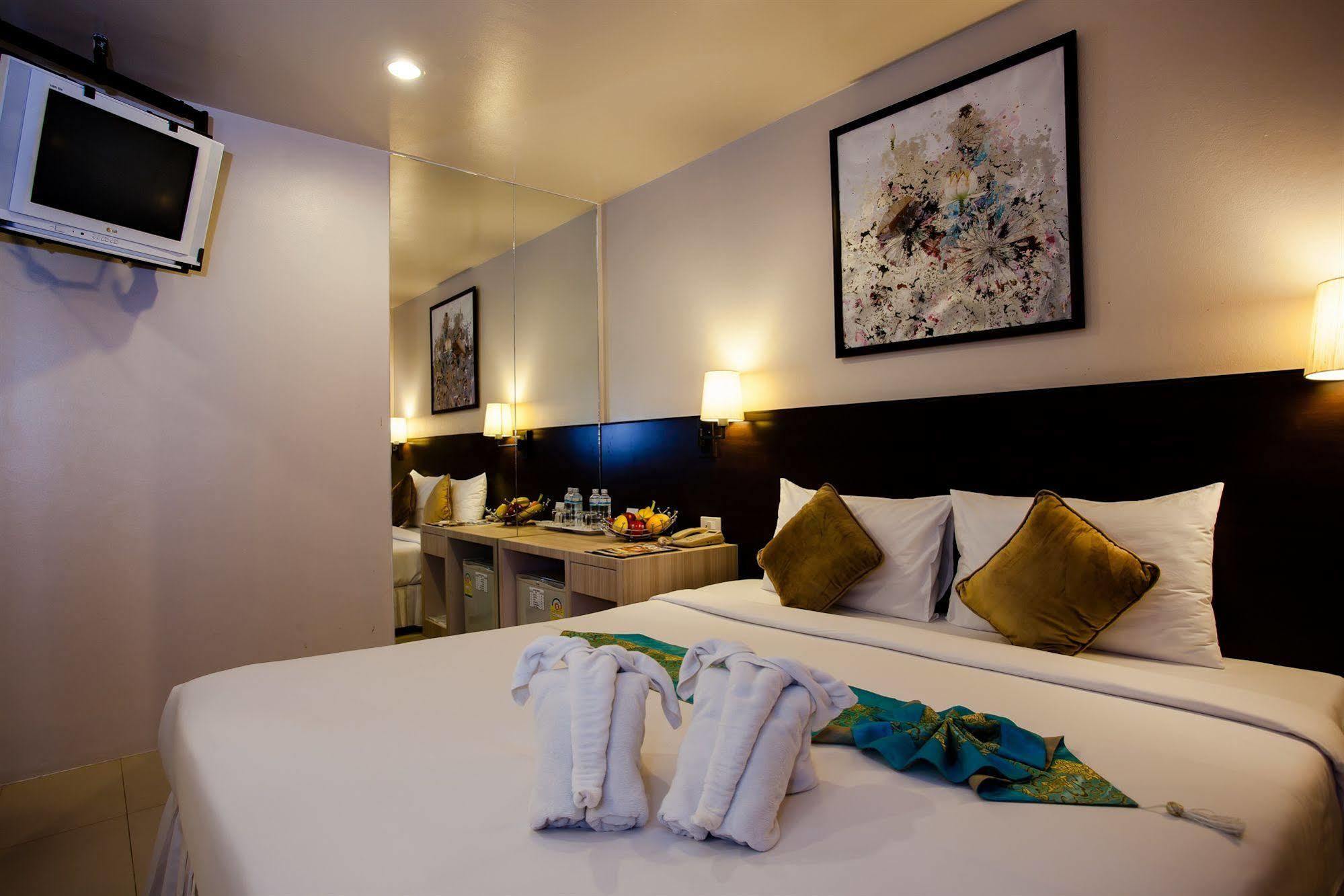 Hotel @ White Patong Zewnętrze zdjęcie