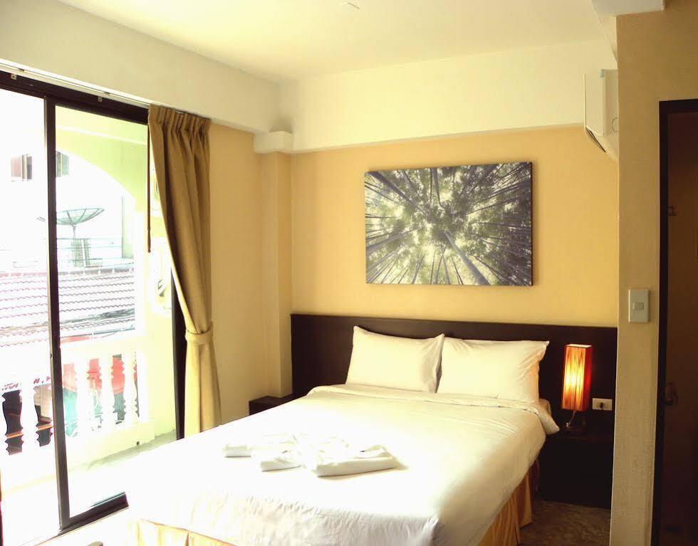 Hotel @ White Patong Zewnętrze zdjęcie